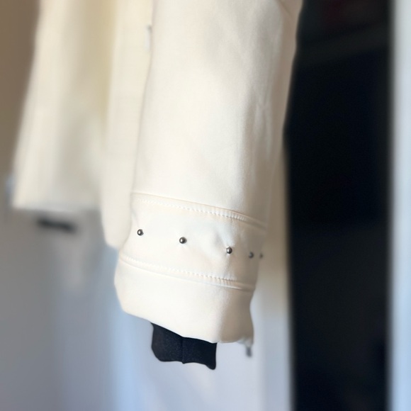 Brand NEW Nils Skiing or Snowboarding Jacket ⛷️ 🏂 ~ Crème + Size 10P with hood - Picture 7 of 10